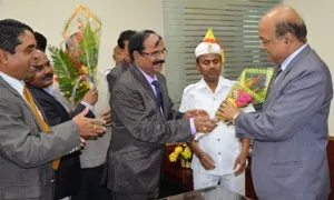 Chief Secretary GC Pati being greeted by senior bureaucrats on  New Year's day (Pic: Biswaranjan Mishra)