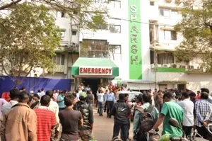 The crowd outside Sparsh  Hospital in Bhubaneswar where Hara Patnaik breathed his last on Tuesday (Pic: Biswaranjn Mishra)