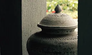 earthen pot