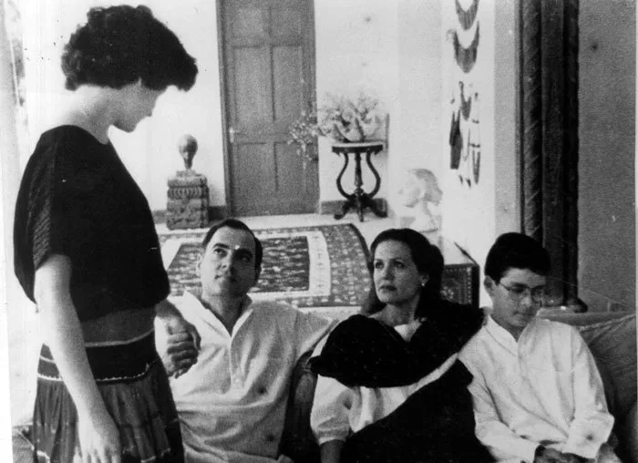 sonia-rajiv-rahul-priyanka