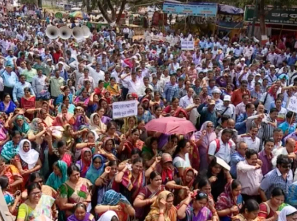 488-category block grant teachers' rally