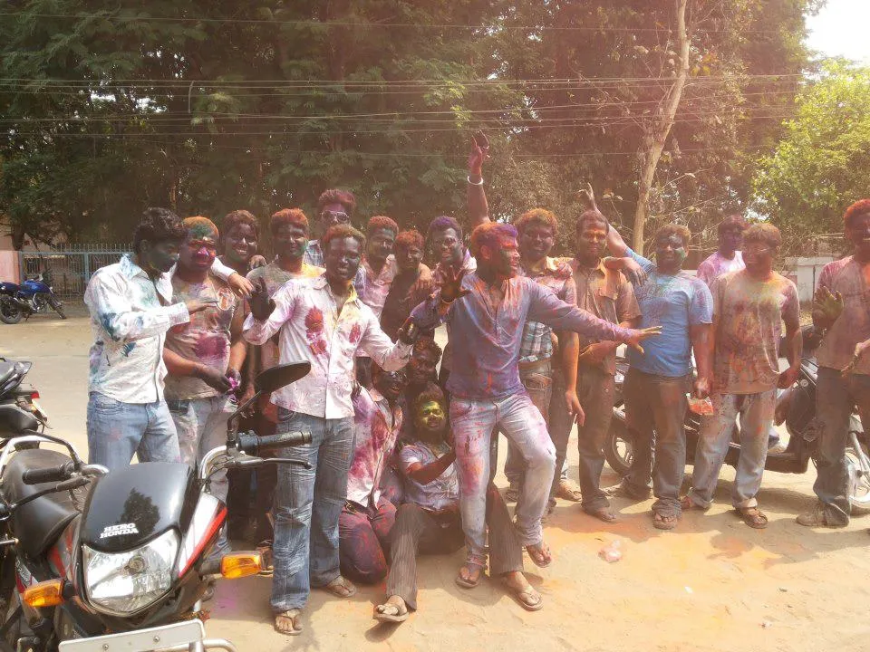 Angul holi