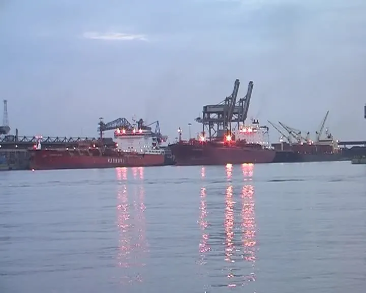 PARADIP OIL EXPORT