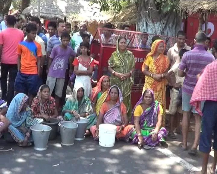Road block water scarcity