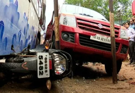 bus accident bomikhal
