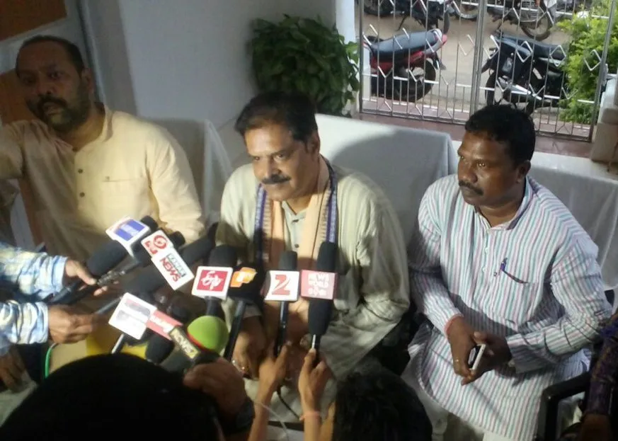 KV Singh Deo addressing press in Manamunda