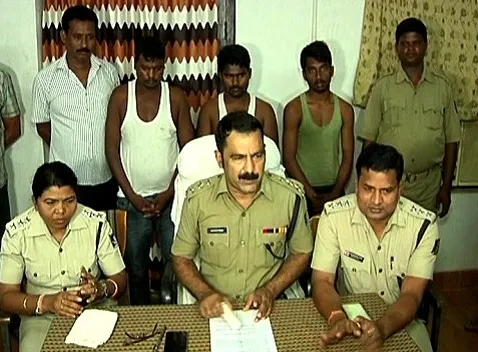 three arrested in khasua murder