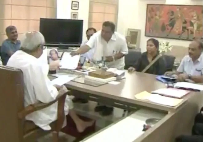 odisha-cm-seeking-suggestions-from-public-on-mahanadi-issue