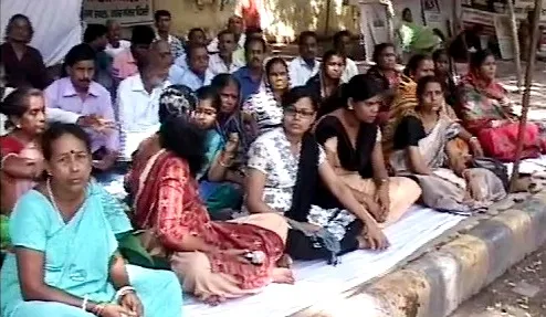 dharna over mahanadi dispute at Jantar Mantar