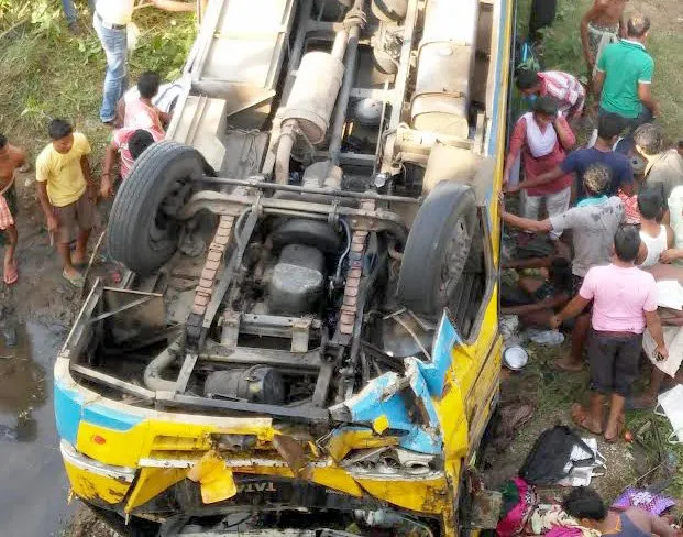 angul-bus-accident-4