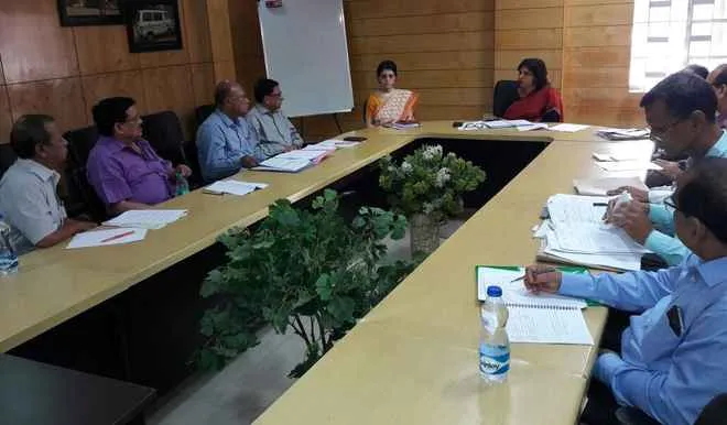 pvt-hosp-office-bearers-meeting-with-arti-ahuja