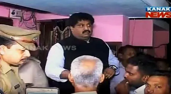 bapi-sarkhel-in-police-station