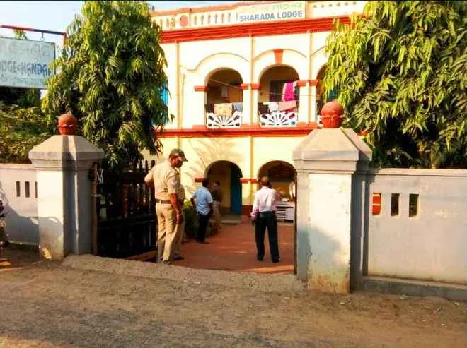 sharada-lodge-ipsit-pratihari