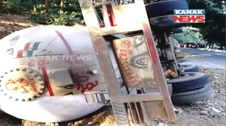 overturned-lpg-tanker-copy