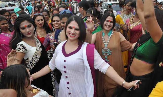 eunuchs