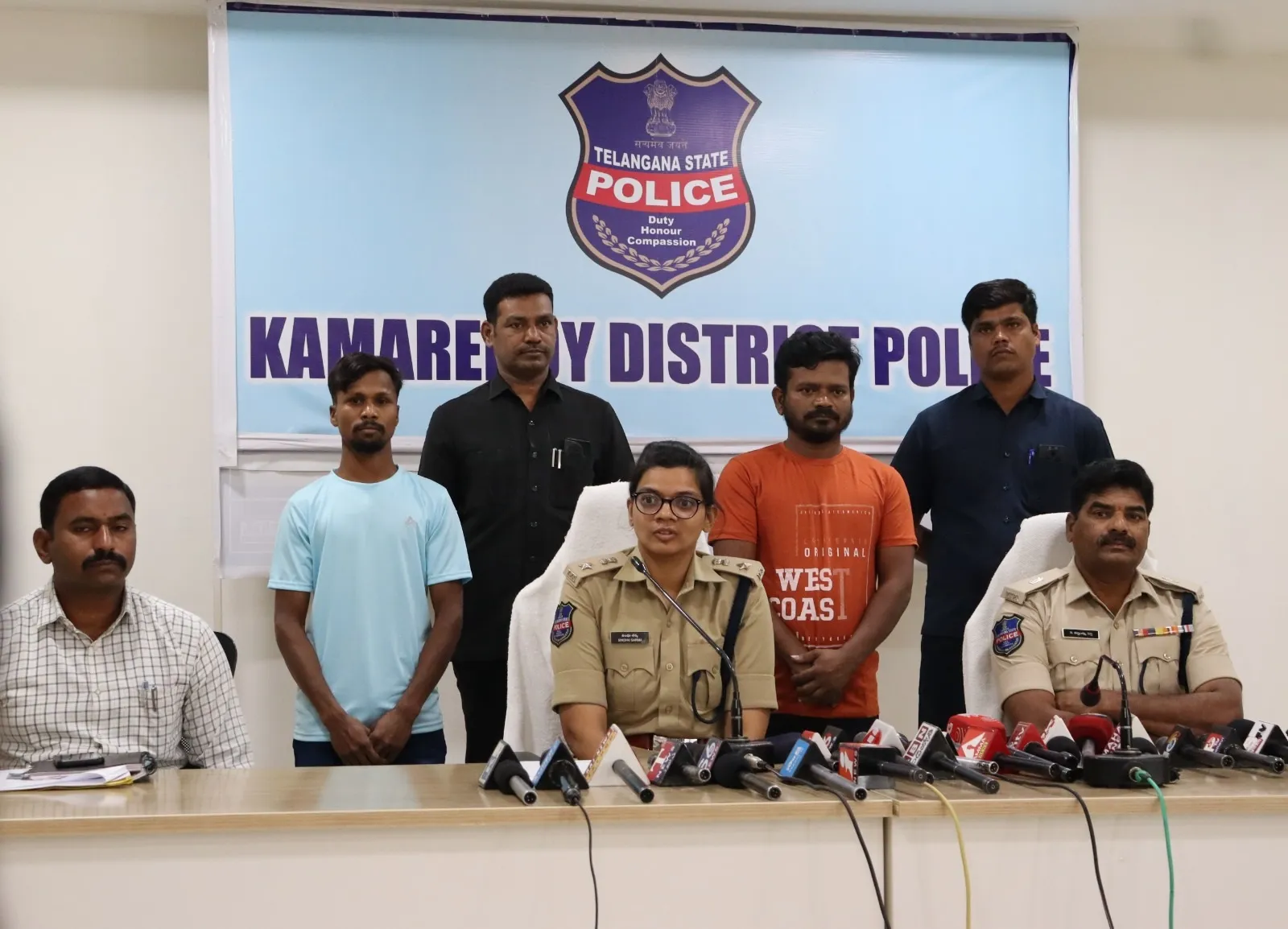 9 naxal surrender