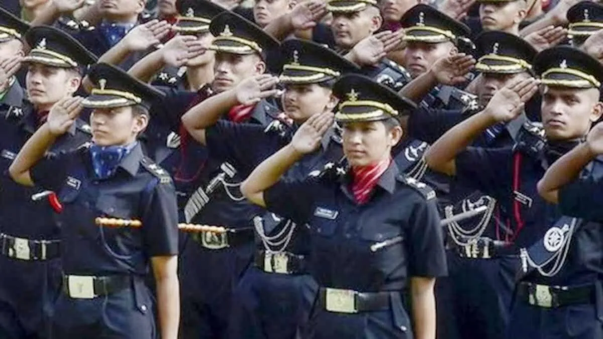 सेना में महिलाएं जल्द उड़ाएंगी हेलिकॉप्टर (फाइल फोटो)