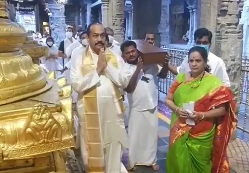 सोने की तलवार