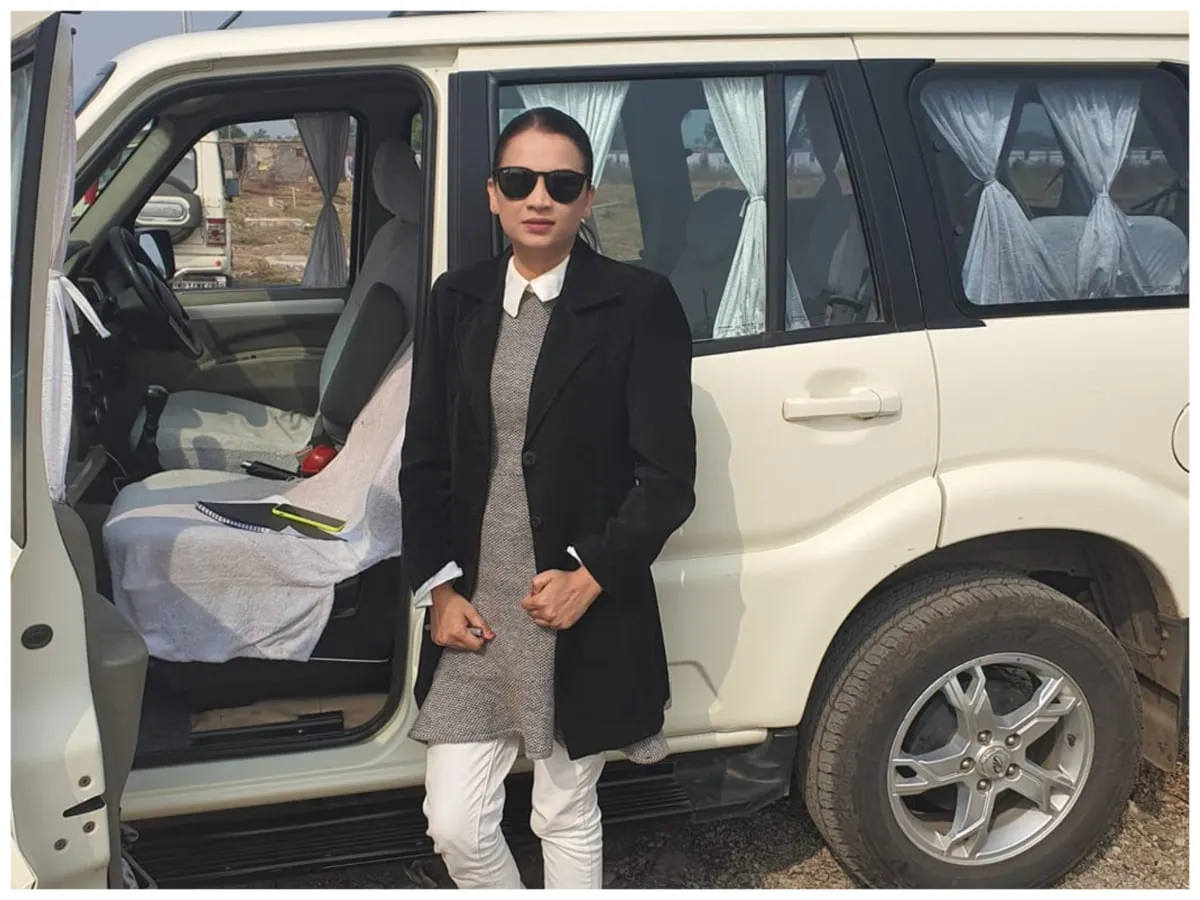 Success Story: गांव की पहली पढ़ी-लिखी लड़की, ससुराल में पिटाई, रोटी को तरसी.. फिर बनी अफसर - Success story of savita pradhan ias officer who hid roti in underwear domestic violence in