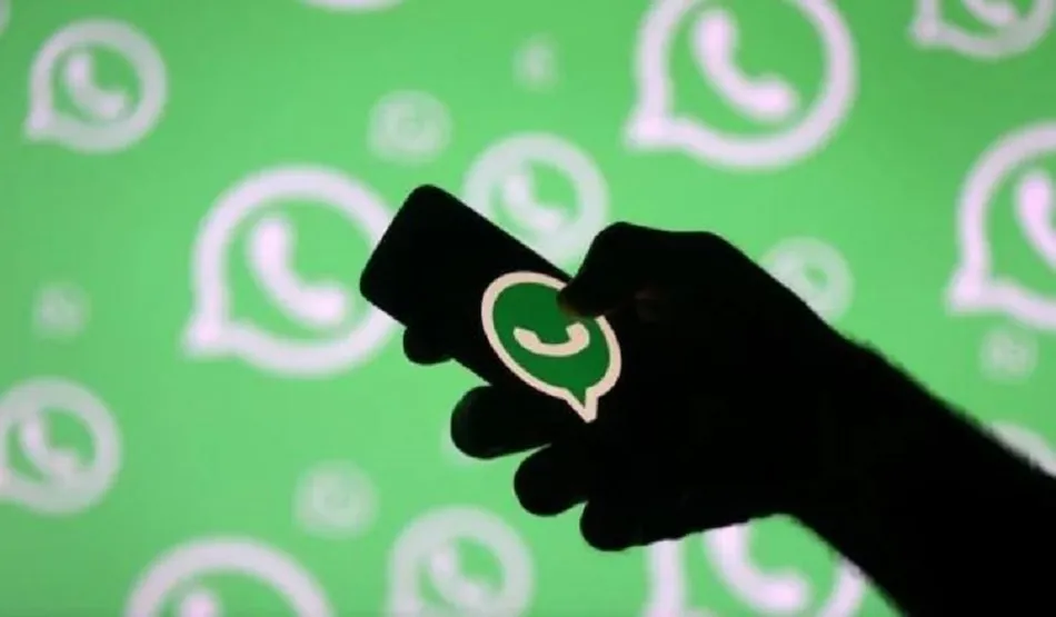 WhatsApp ग्रुप में पैरेंट्स ने भेजा पोर्न