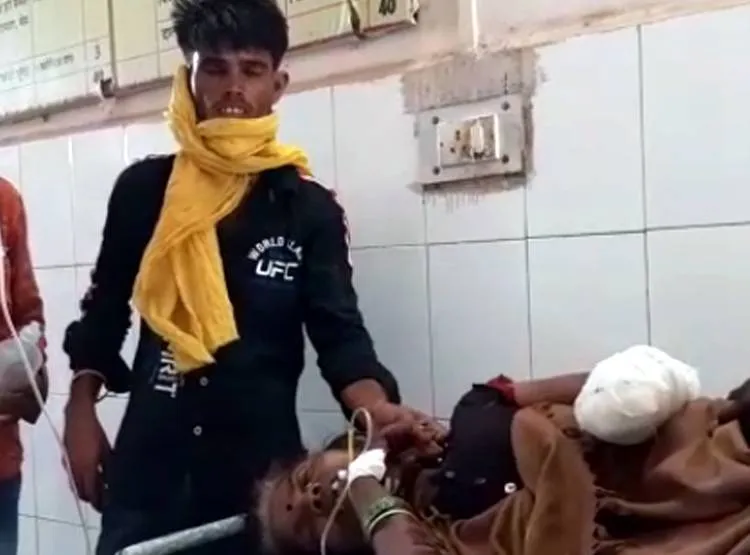 Shivpuri, Madhya Pradesh : The woman was drinking water from the ...