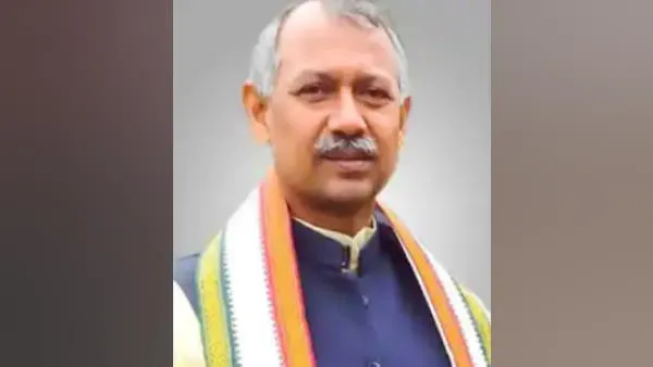 chapra maharajganj bjp mp fraud of 89 lakh rupees fron his fund account