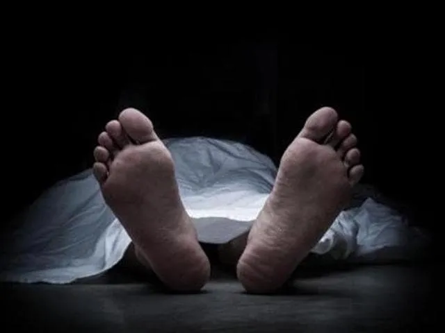 Woman jumps to death in Kurla - mumbai news - Hindustan Times