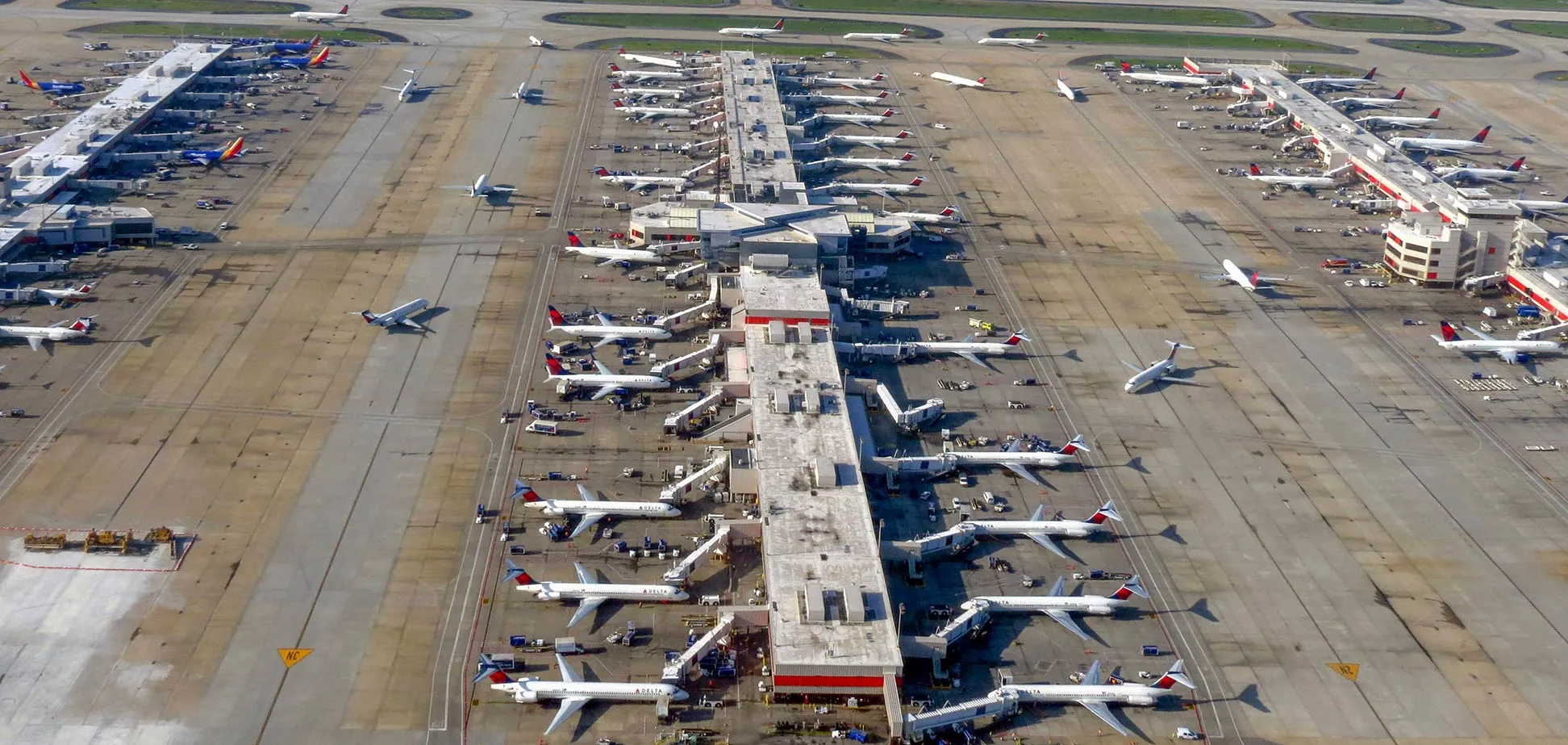 Google Map of the Major Airports in Canada and the USA - Nations ...