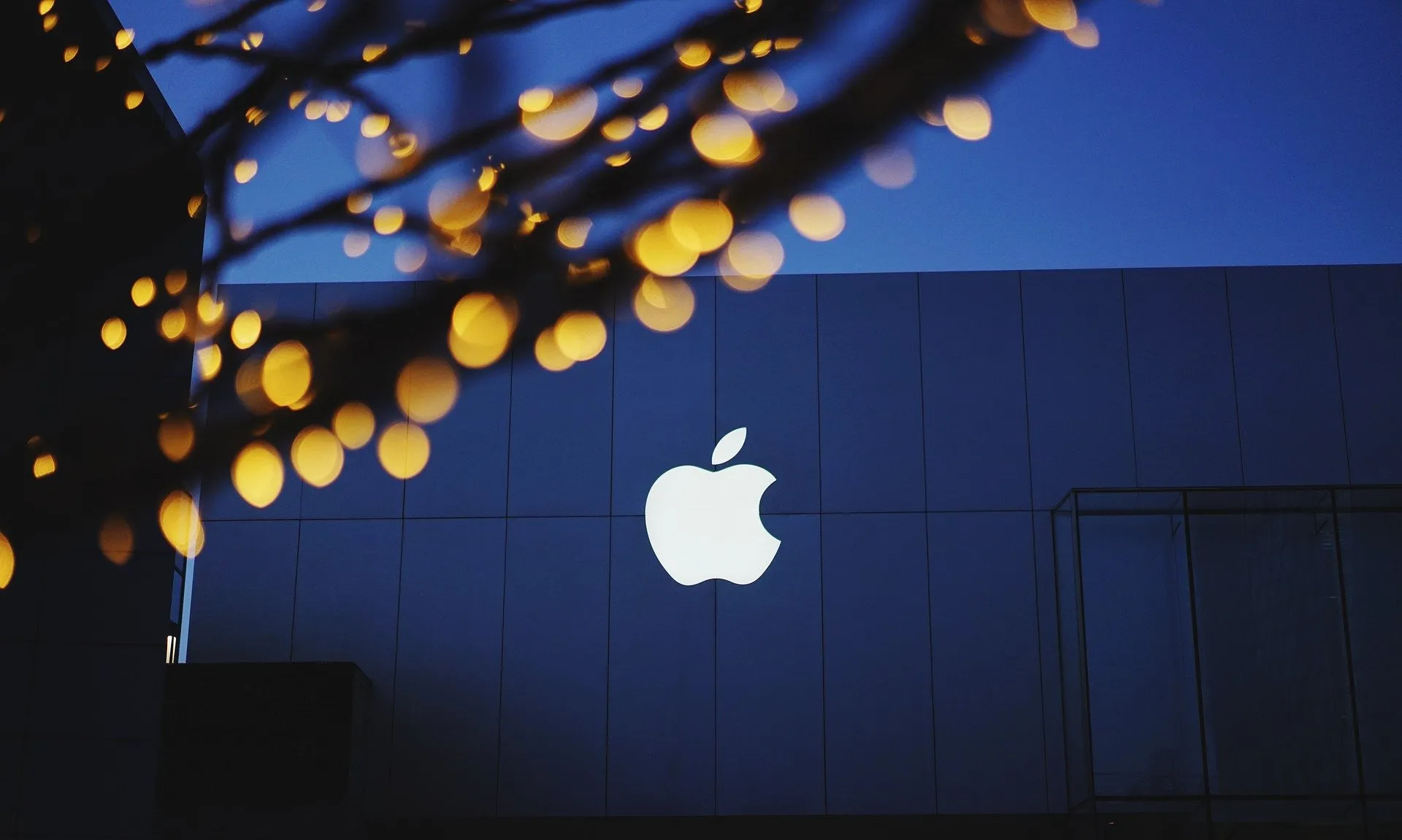 Apple removes thousands of game apps from China store, reports ...