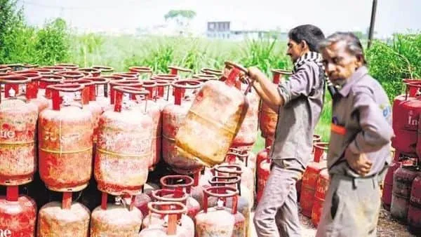 According to the latest price list by Indian Oil, which retails Indane gas, a 14.2 kg non-subsidised price of LPG cylinder now costs  ₹681.50 in Delhi and  ₹651 in Mumbai. (Mint)
