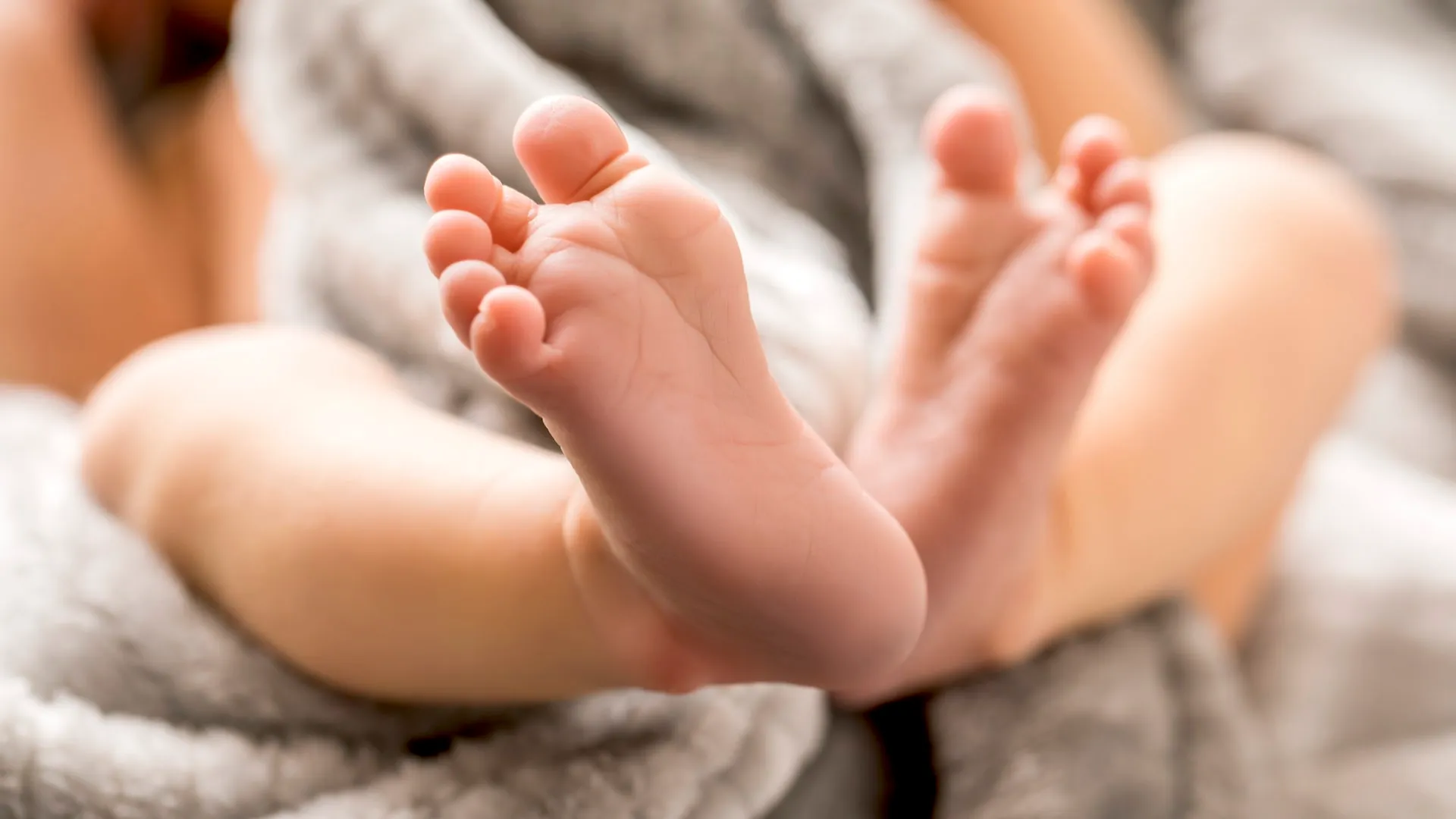How to Get a Clean Stamp of Your Baby's Footprint – SheKnows