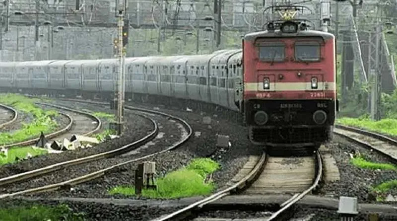 From Lalitpur to Bhopal': Train made to run non-stop to nab kidnapper, rescue 3-year-old girl | Sangbad Pratidin‌‌