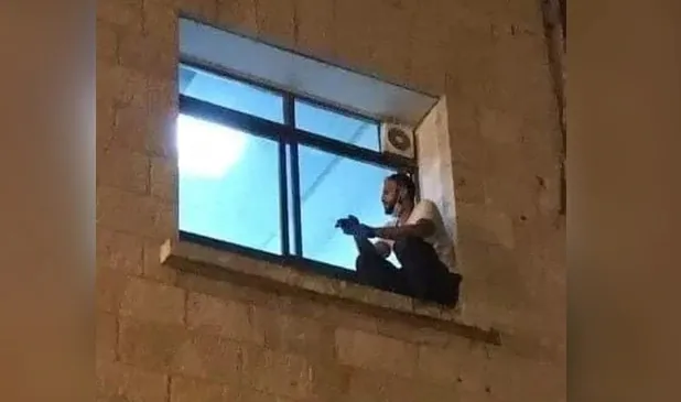 Final Goodbye! Palestinian Man Climbs Wall to See Mother Through ...