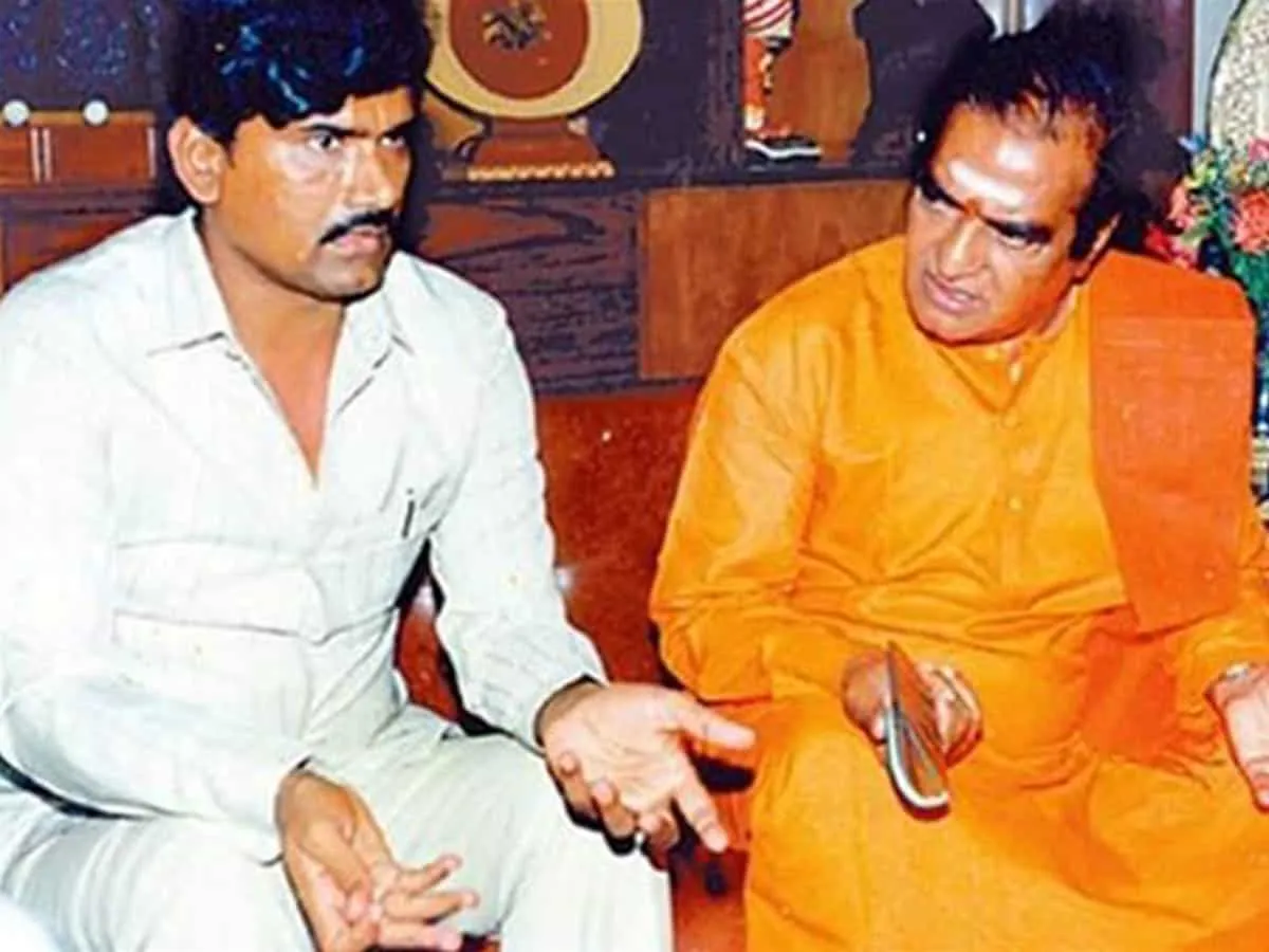 In Naidu directed drama 25 years ago, seasoned politician-actor NTR booted  out of power