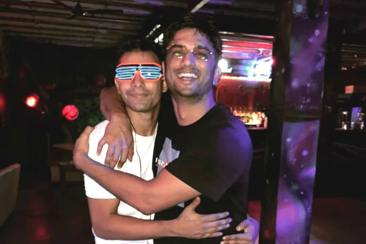 Rhea Chakraborty's Brother Showik's Girlfriend is a Model; Interesting Facts About 24-Year-Old Accused in Sushant Singh Rajput Death Case | India.com