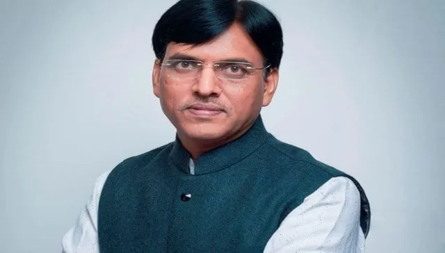 Health minister Mansukh Mandaviya visits hospital in disguise to review conditions