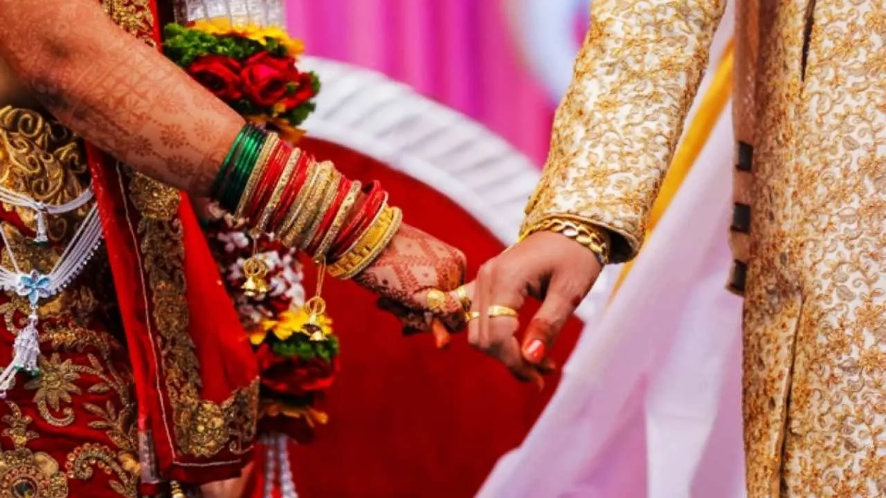 Corona will get money even if the marriage plan fails, marriage insurance  of Rs 10 lakh at Rs 7500; Many companies are in the field for insurance  Weddings Insurance: If Weddings Canceled