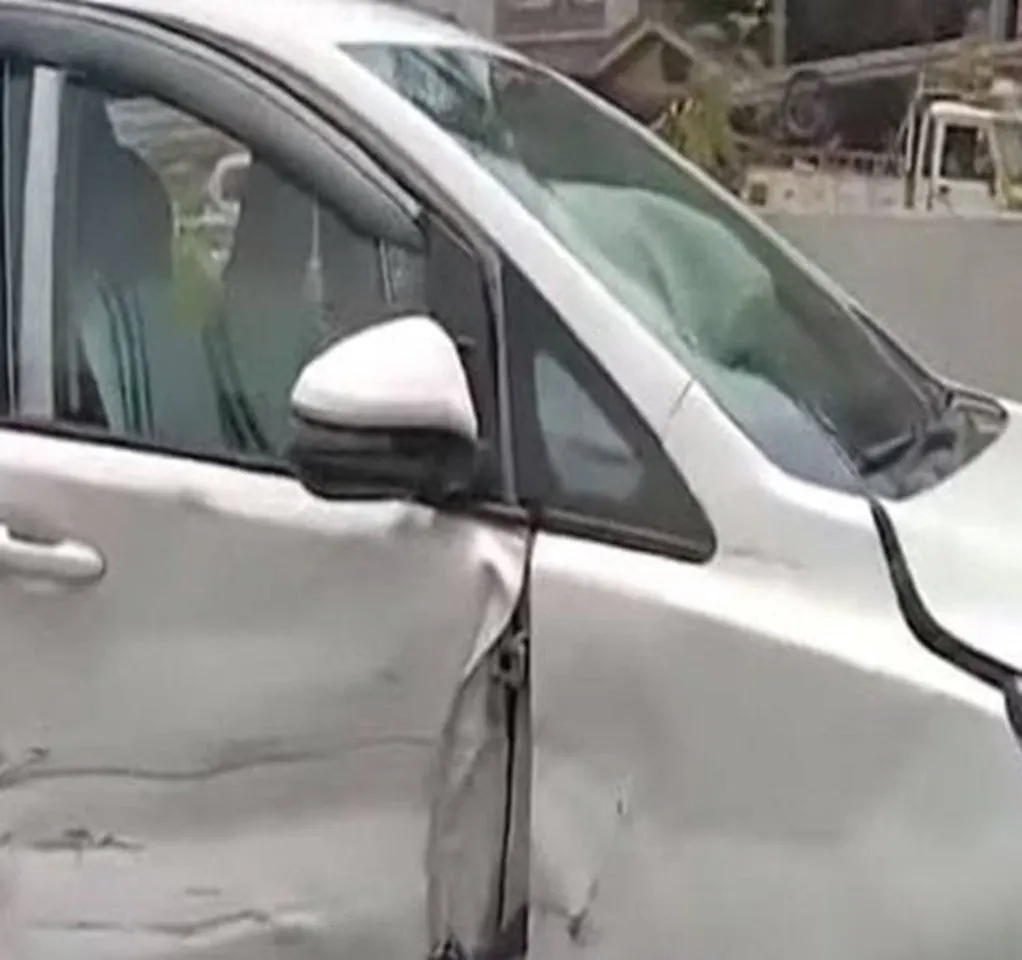 1vvip vehicles accident issue