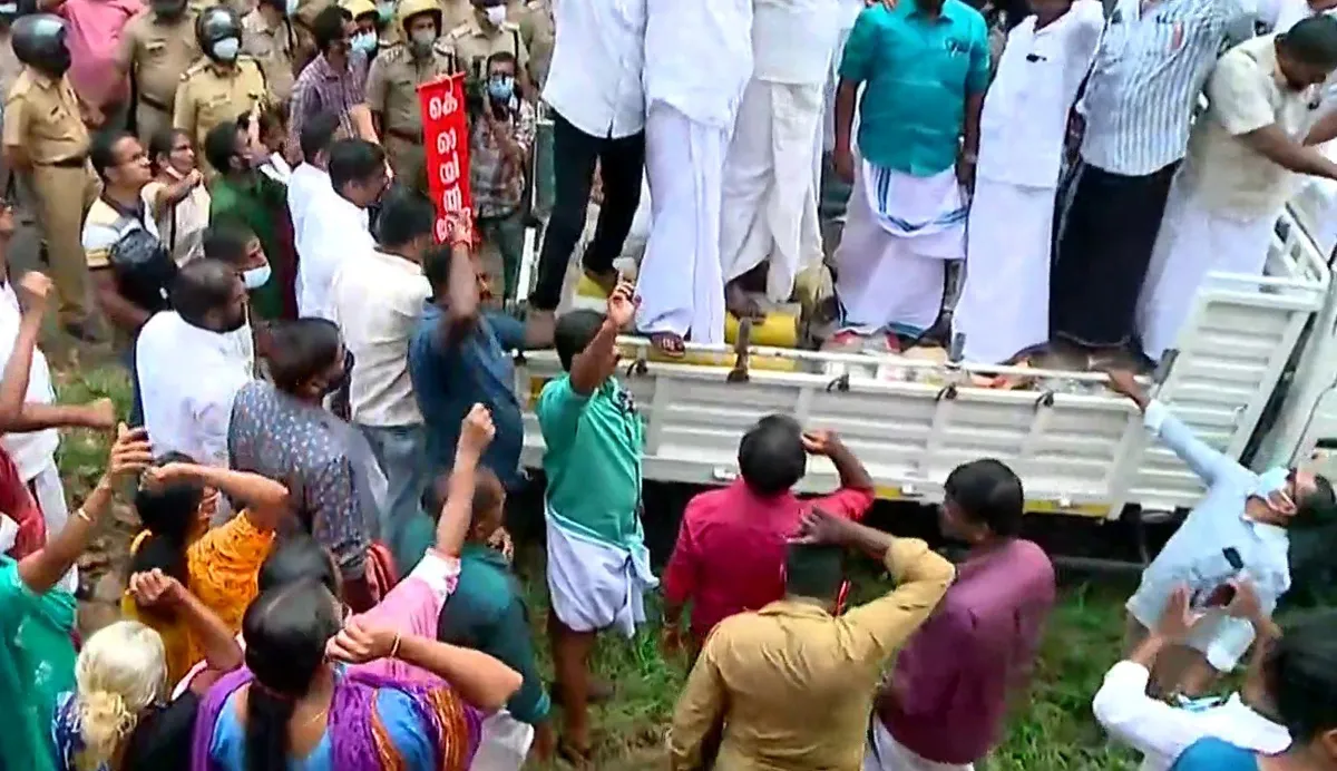 k rail protest-2
