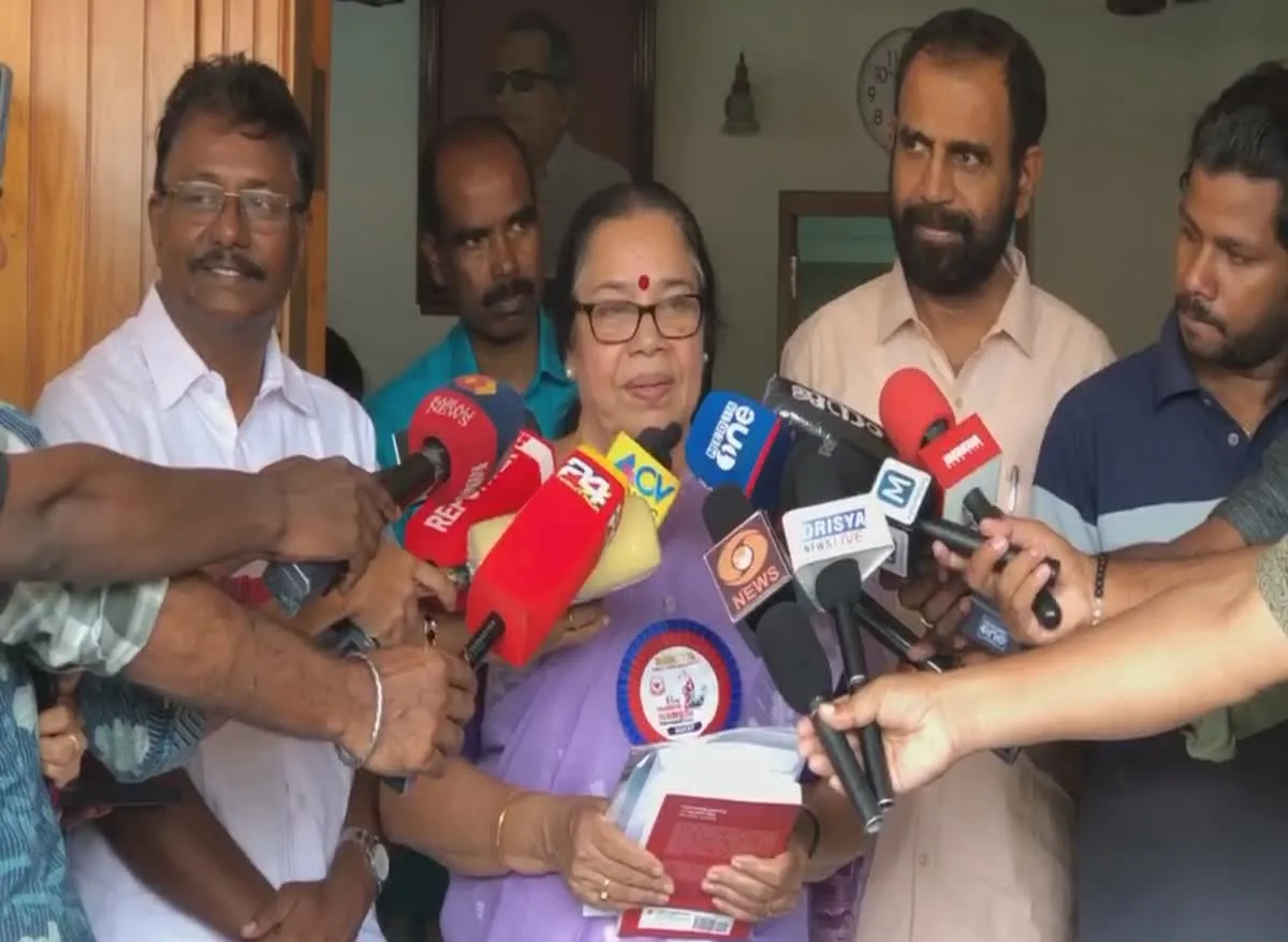 pk sreemathi naveen babu issue