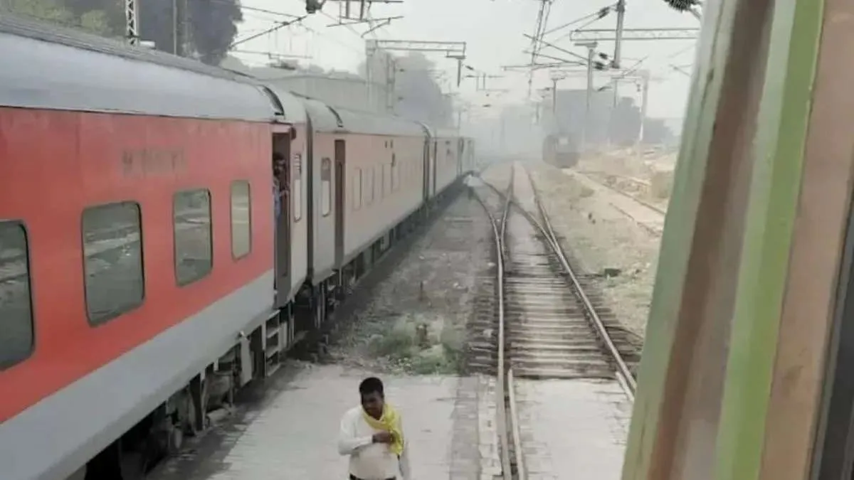 Accident averted as two trains came on same track in Varanasi