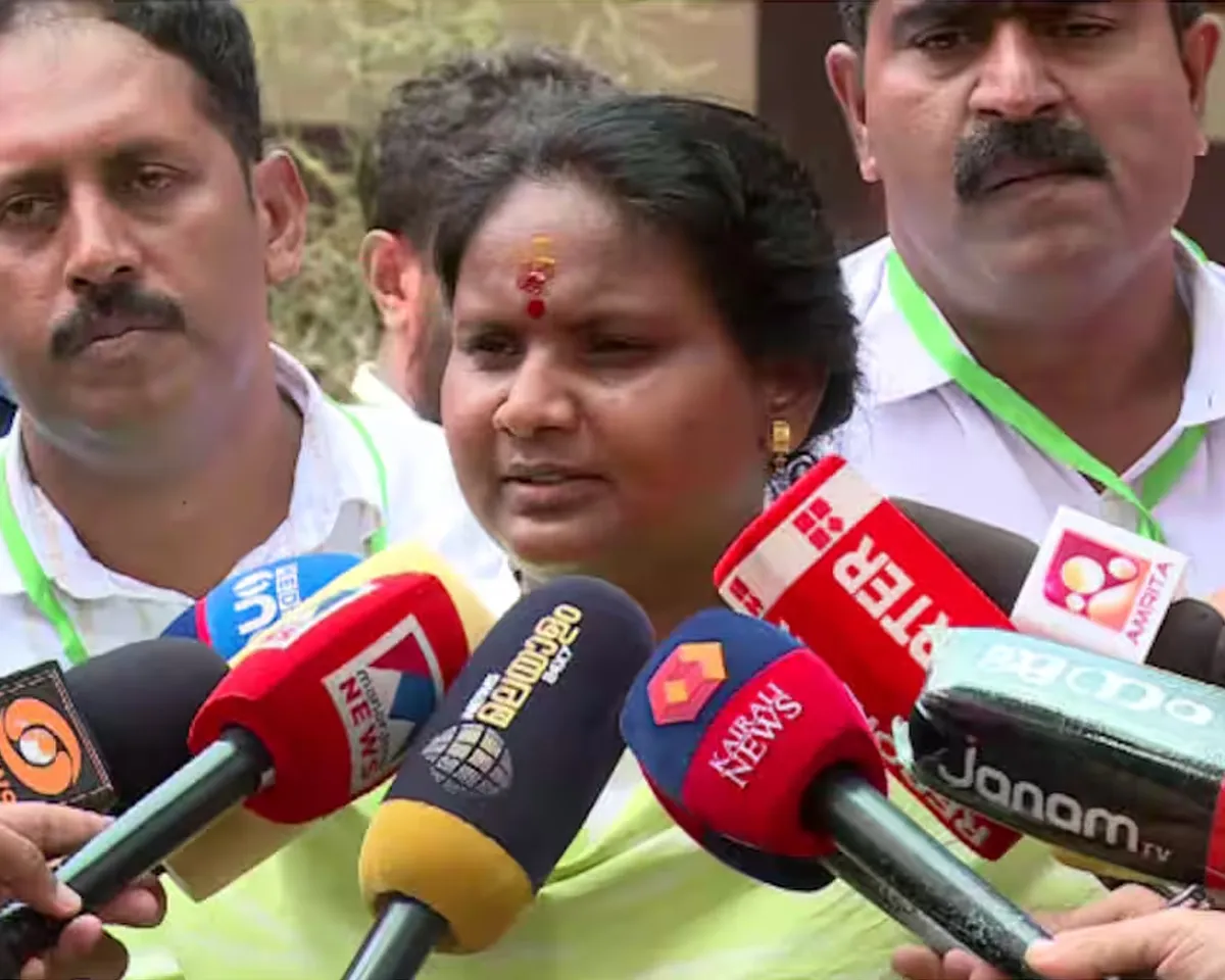 ramya haridas-3