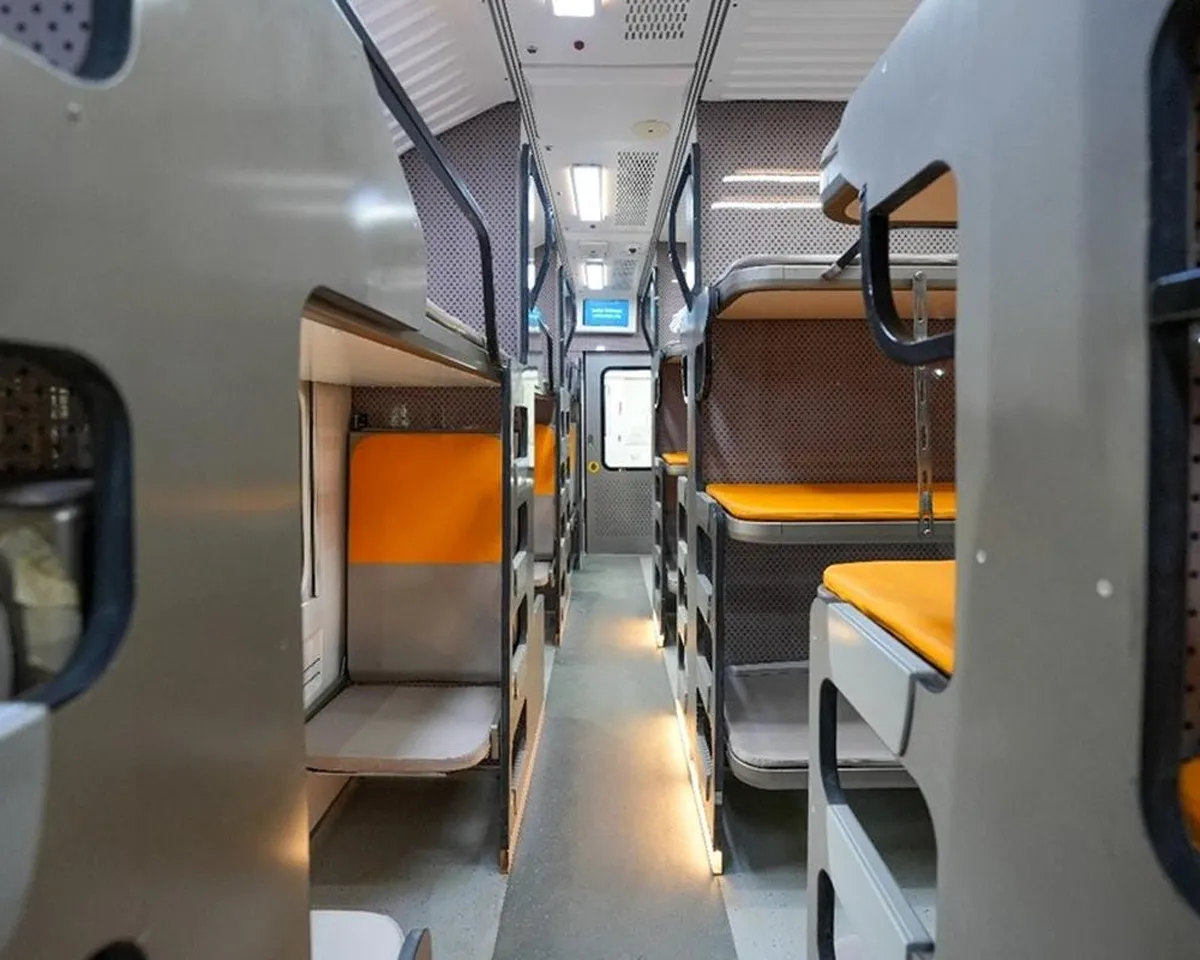 vande bharat sleeper train-4