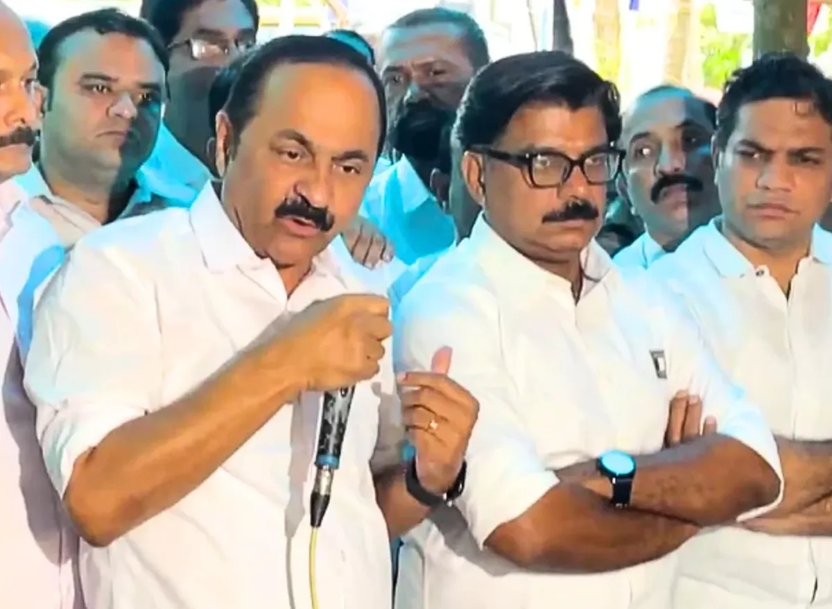 munambam protest vd satheesan