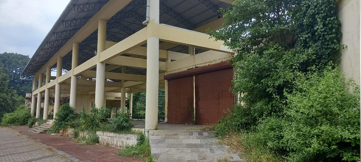 malambuzha bus stand-2