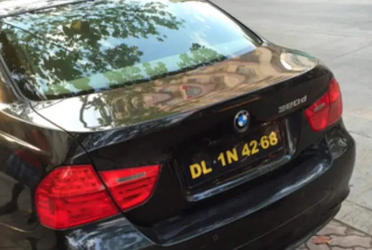 rent a car number plate