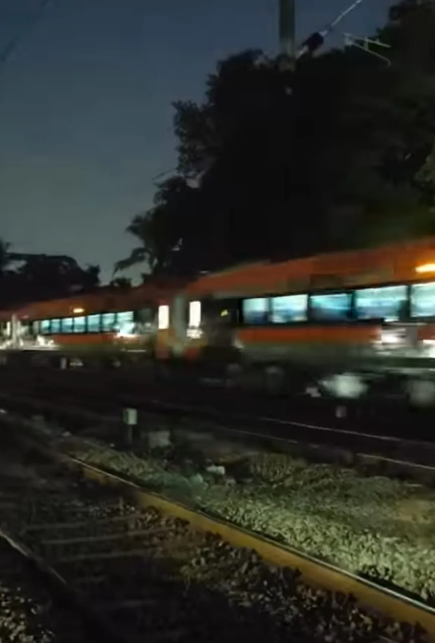 422424