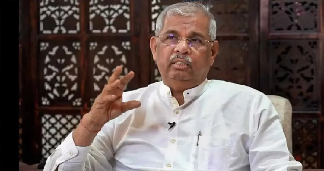 ഗവർണർ രാജേന്ദ്ര വിശ്വനാഥ് ആർലേക്കർ