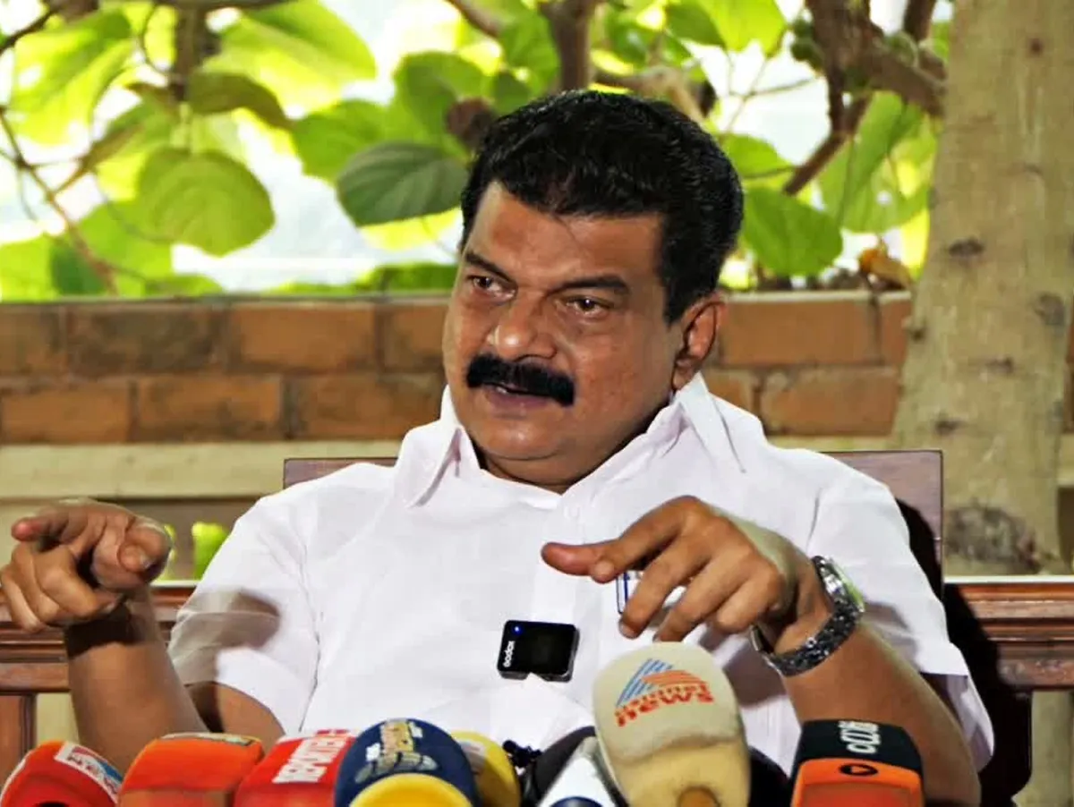 pv anvar press meet-2