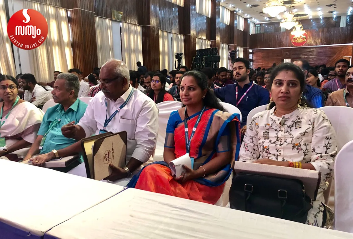 k kavitha kerala visit